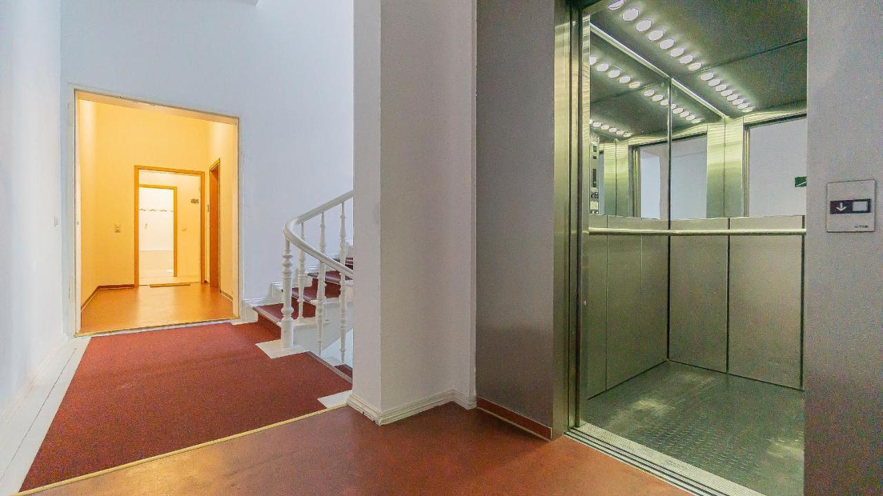 Cityapartment - 53 M², 2 Zimmer, Zentral, Netflix, Kueche, Waschmaschine Cottbus Exterior foto