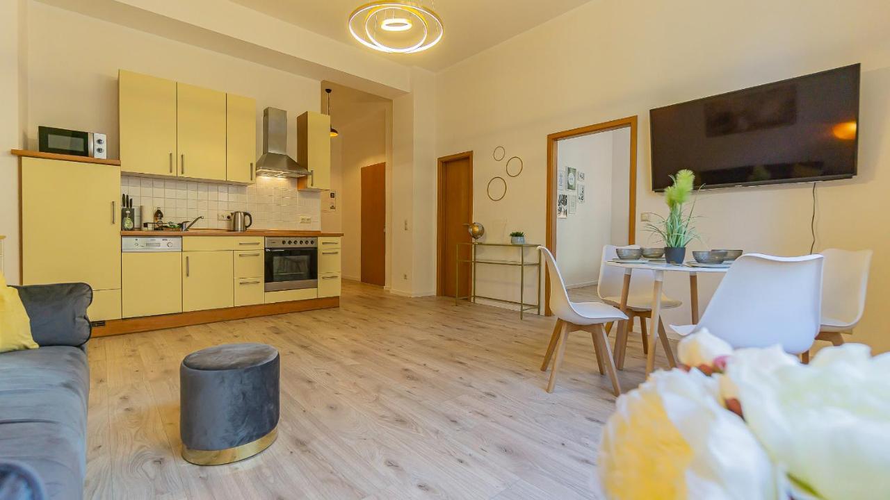 Cityapartment - 53 M², 2 Zimmer, Zentral, Netflix, Kueche, Waschmaschine Cottbus Exterior foto